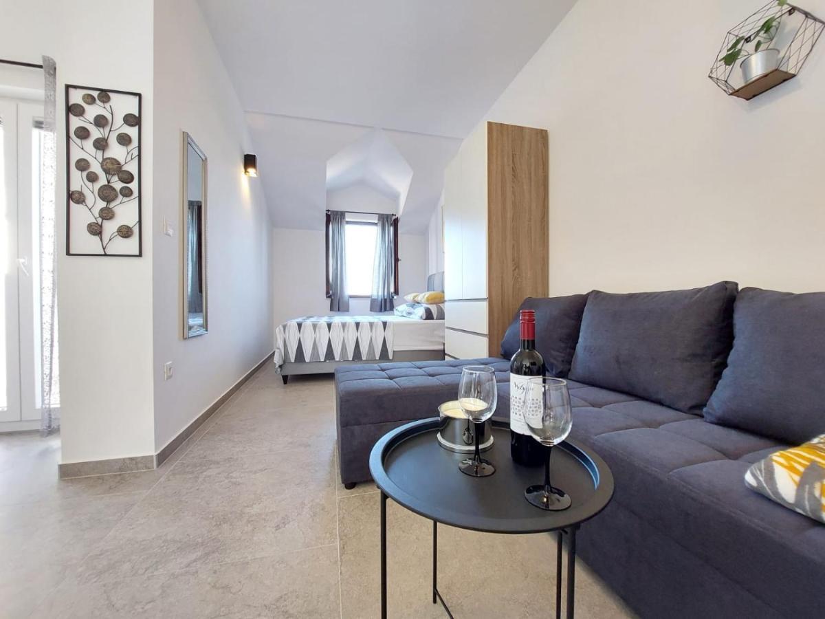 Apartments Lavanda - Free Parking And Grill Езера Экстерьер фото